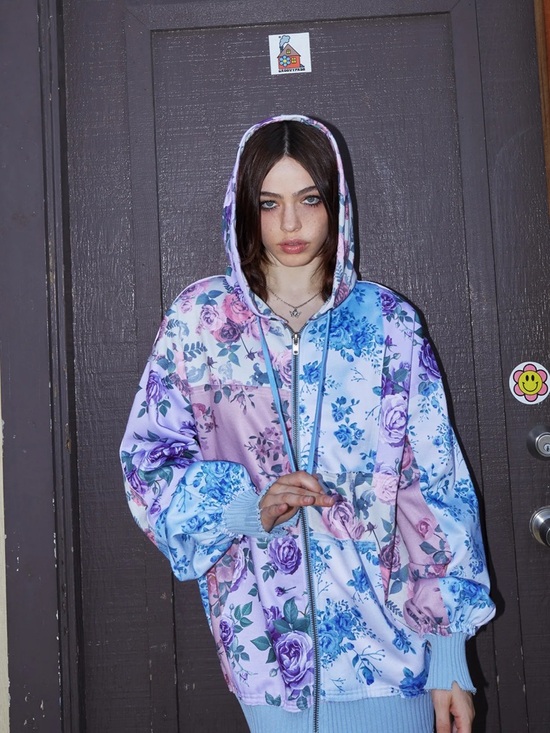 dELiA*s Pastel Patchwork Floral Shades Of Cool Zip Hoodie Pink Blue S NWOT - Picture 3 of 15